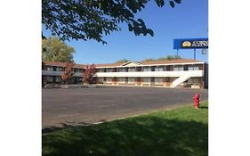 Corn Palace Inn